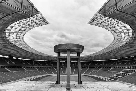 Rehm, Günther - Fotoclub Kaufbeuren - Bayern - Stiile im Stadion